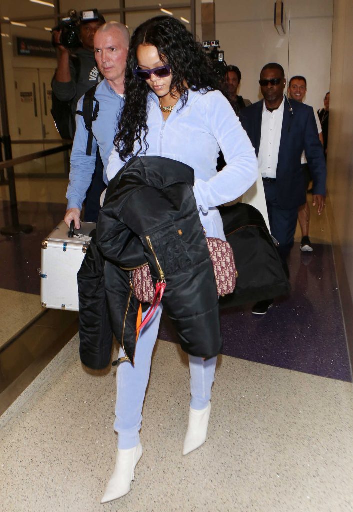 Rihanna Was Seen at LAX Airport in Los Angeles 06/24/2017-2