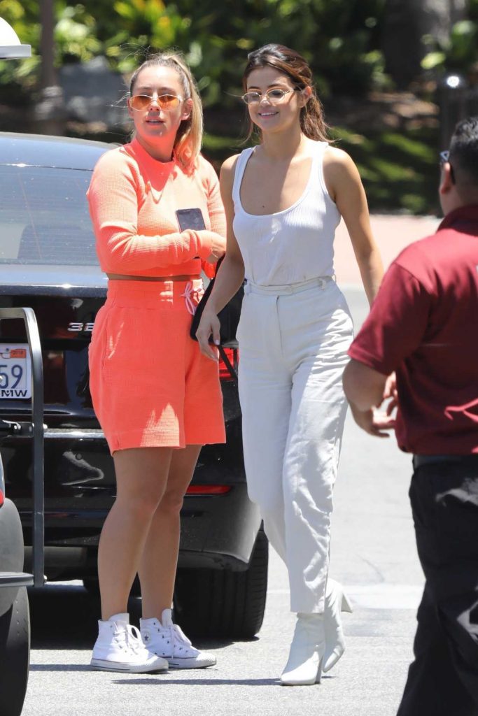 Selena Gomez Visits to Sony Studios in LA 06/13/2017-2