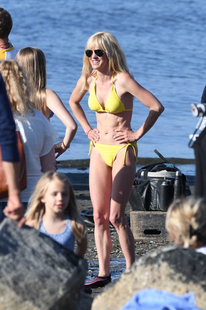 Anna Faris in a Yellow Bikini on the Set of Overboard in Vancouver 06/28/2017-1