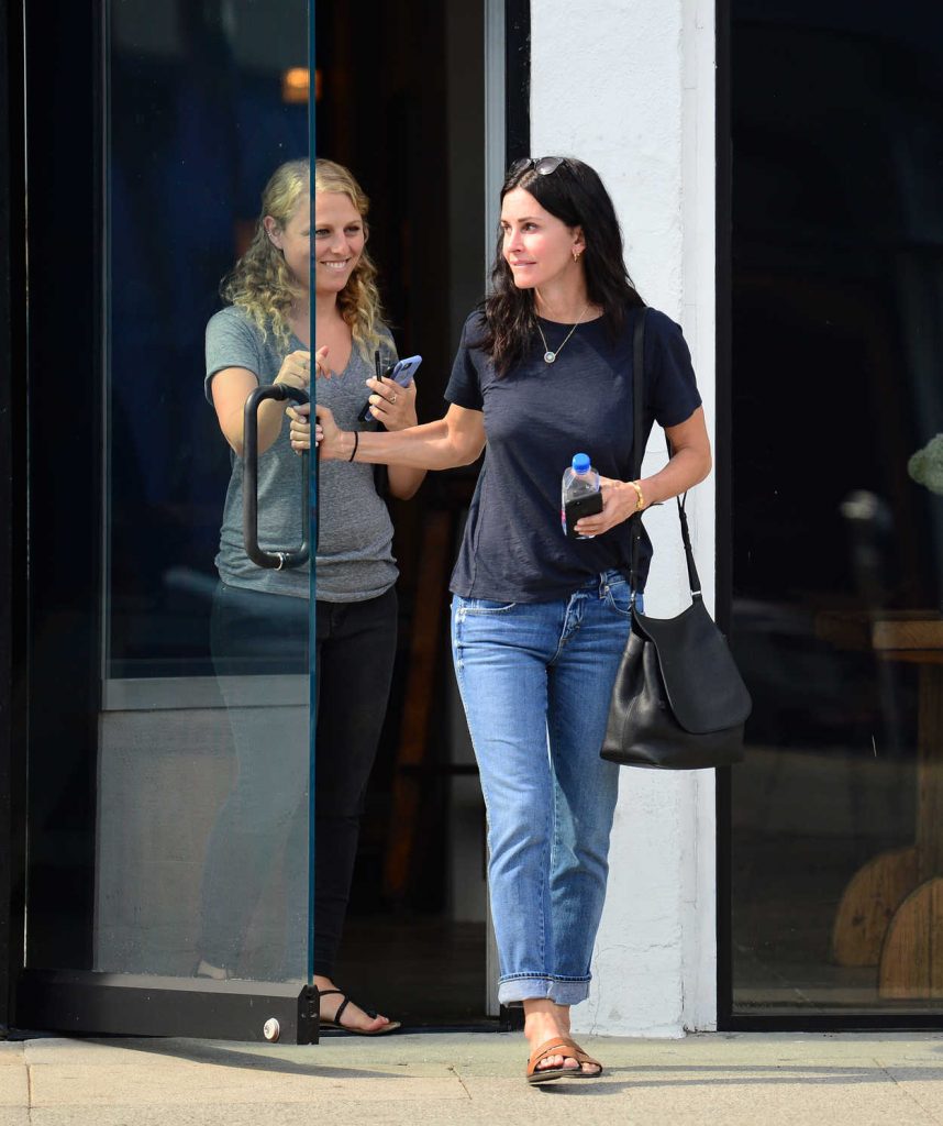 Courteney Cox Was Seen Out in Beverly Hills 07/19/2017-3