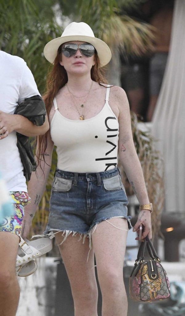 Lindsay Lohan Arrives at the Beach in Mykonos 06/30/2017-1