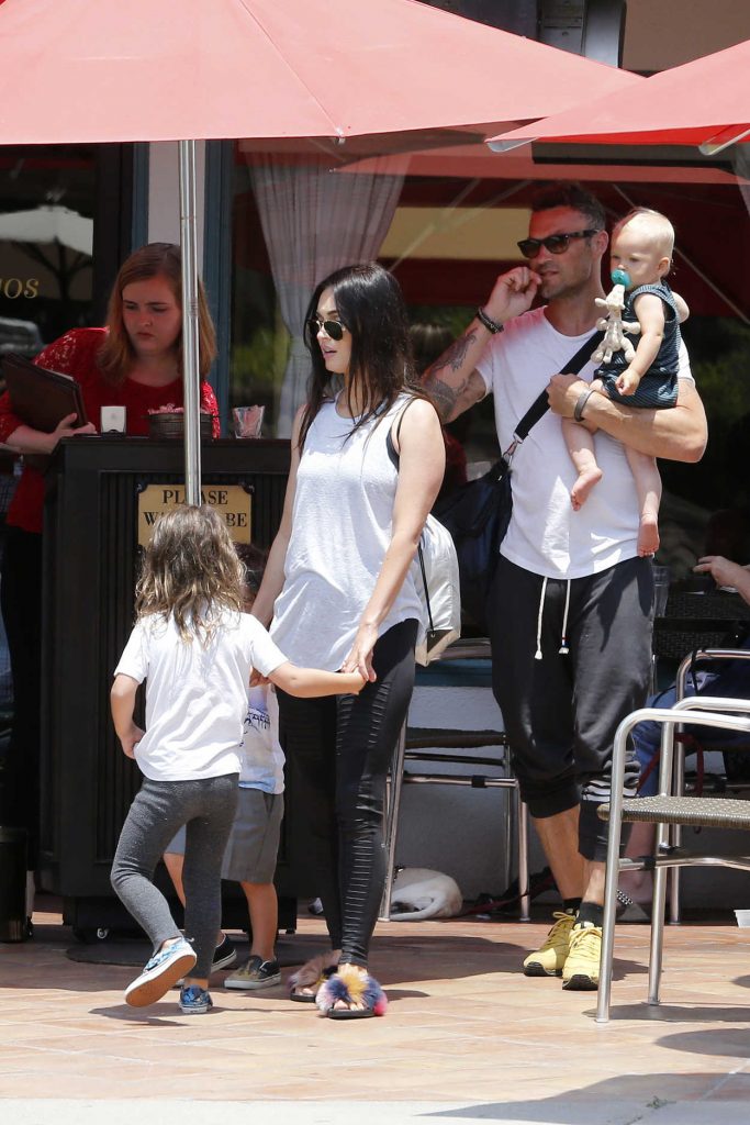 Megan Fox and Brian Austin Green Take Their Kids to the Zoo in Santa Barbara 07/09/2017-2