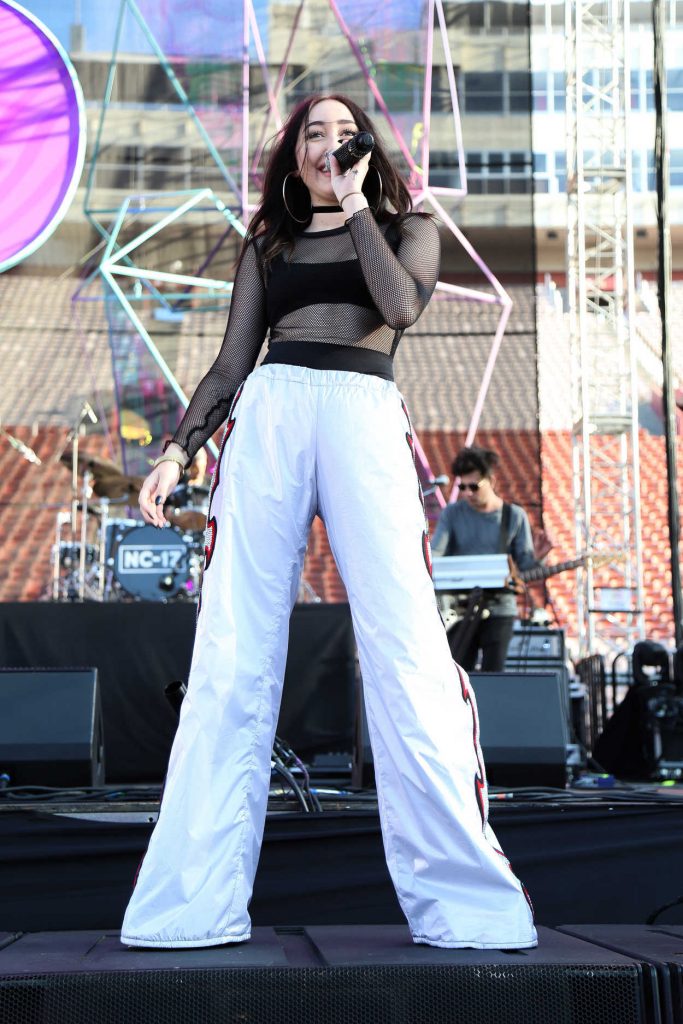 Noah Cyrus Performs at the Pandora Sounds Like You: Summer Festival at the Memorial Coliseum in Los Angeles 07/29/2017-1