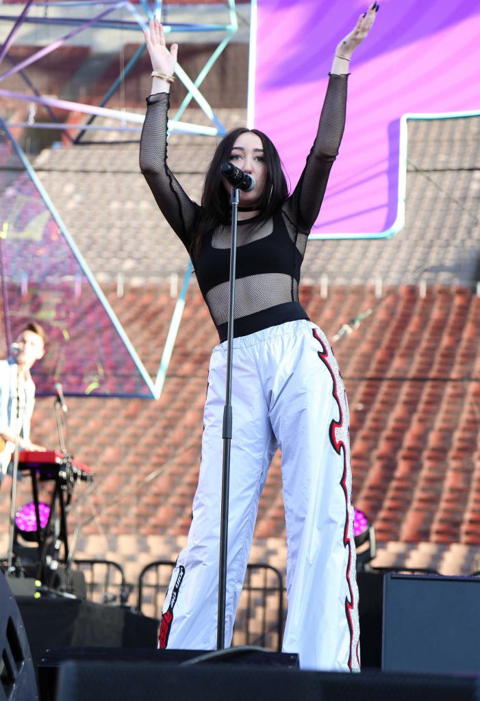Noah Cyrus Performs at the Pandora Sounds Like You: Summer Festival at the Memorial Coliseum in Los Angeles 07/29/2017-2