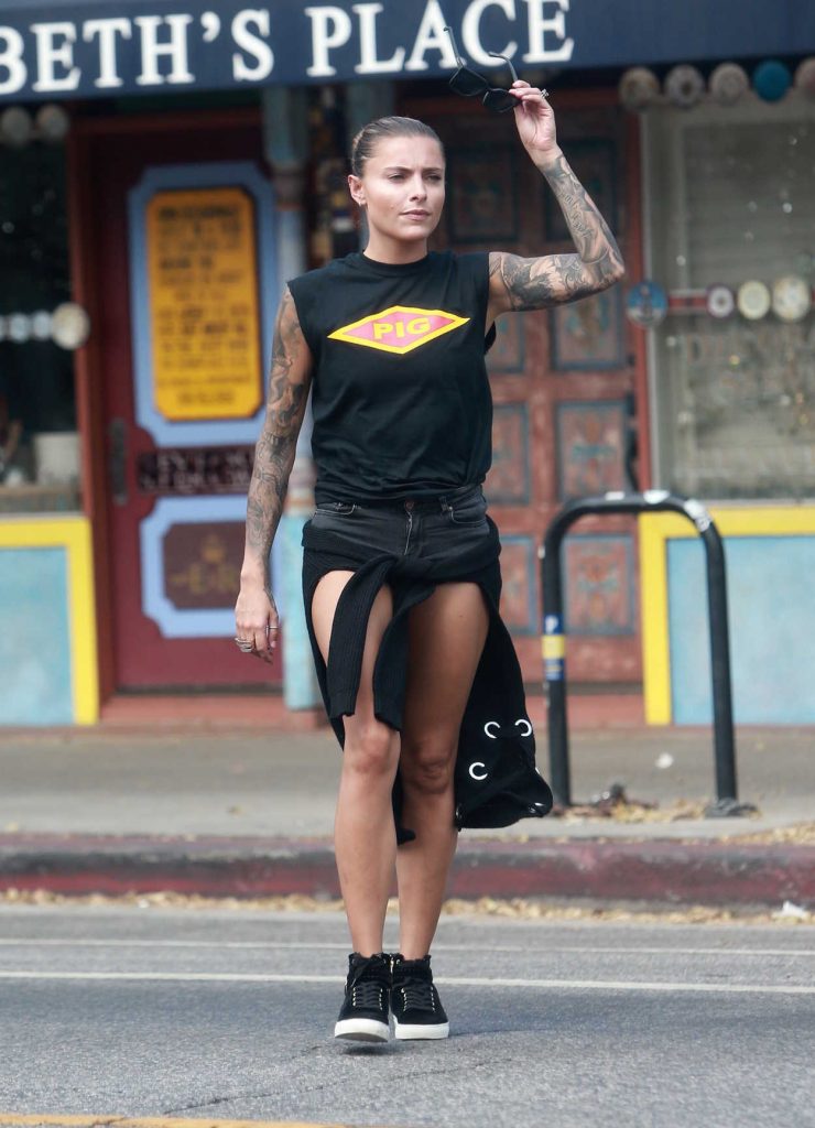 Sophia Thomalla Was Seen Out in Los Angeles 07/15/2017-3