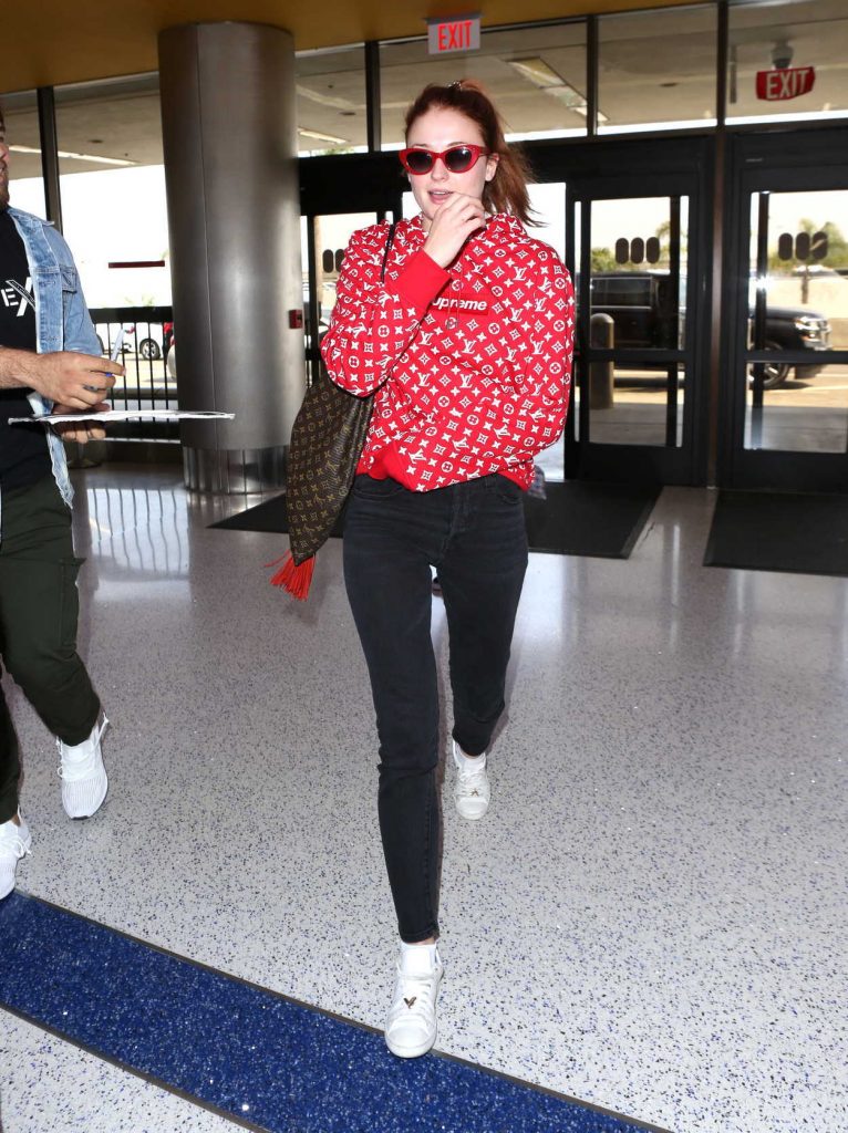 Sophie Turner Was Seen at LAX Airport in LA 07/13/2017-2