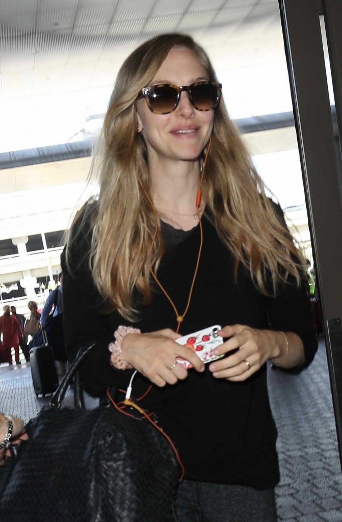 Amanda Seyfried Was Spotted at LAX Airport in LA 08/29/2017-5