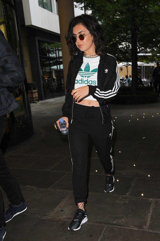 Charli XCX Was Seen Out in London 08/24/2017-3