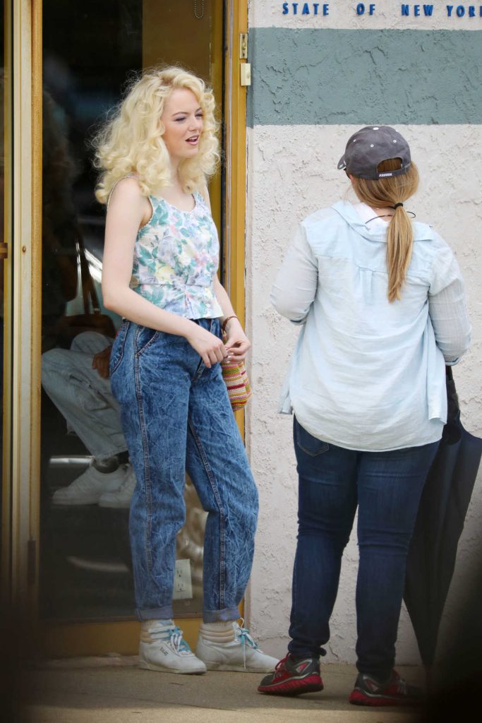 Emma Stone Was Spotted on the Set of Maniac in Long Island, NYC 08/24/2017-4