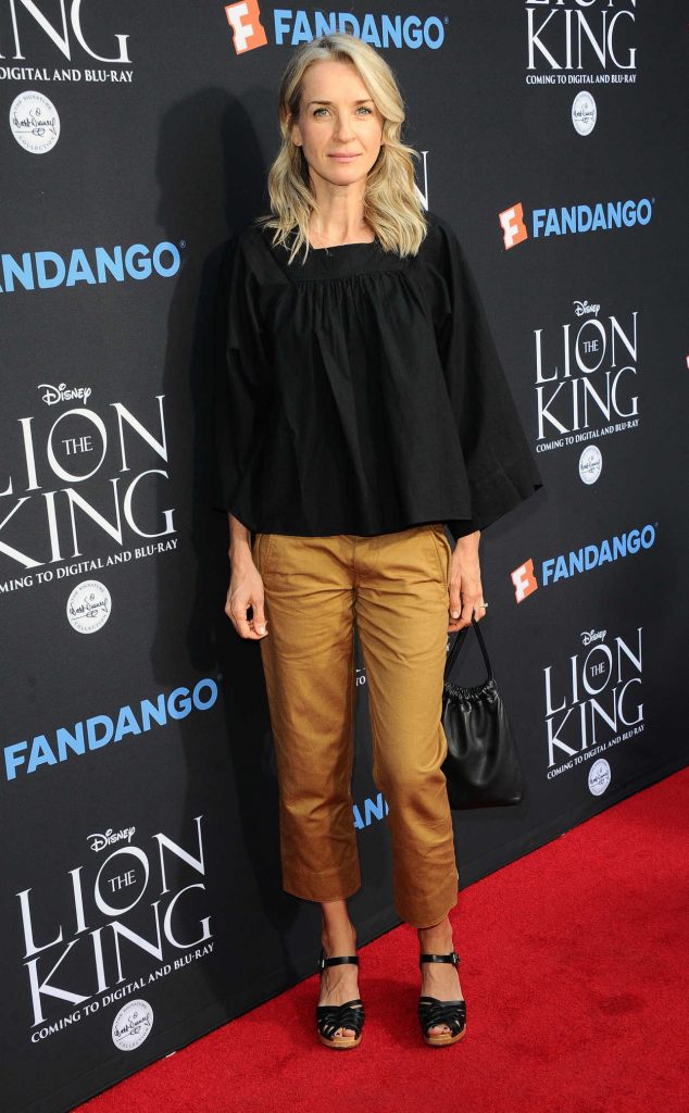 Ever Carradine at The Lion King Sing-Along in Los Angeles 08/05/2017-1