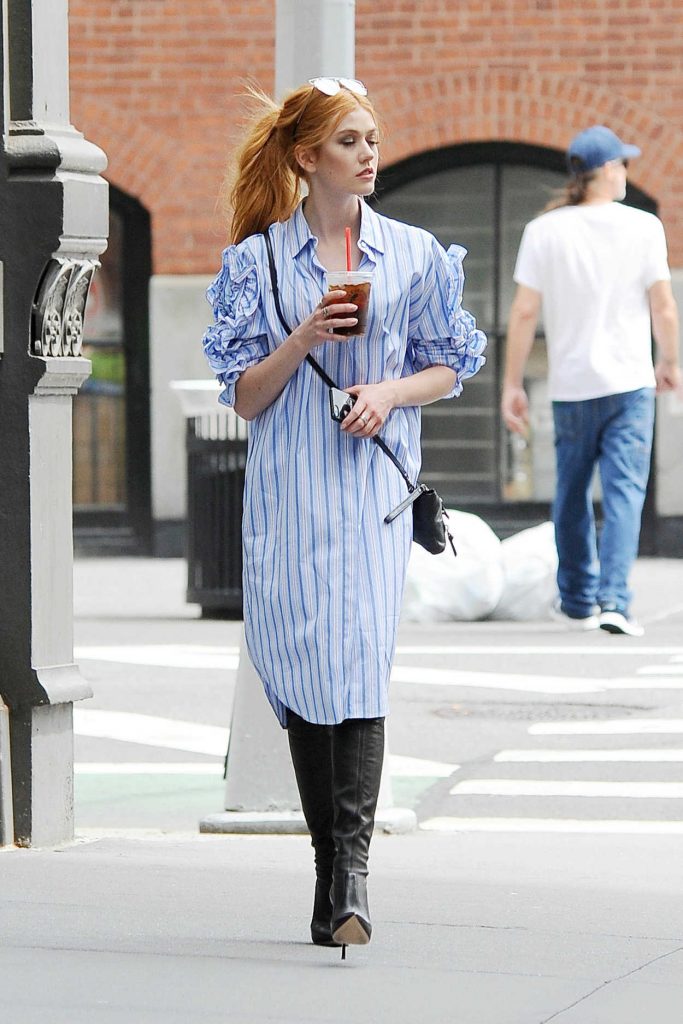 Katherine McNamara Cools off With an Ice Coffee Out in NYC 08/14/2017-2