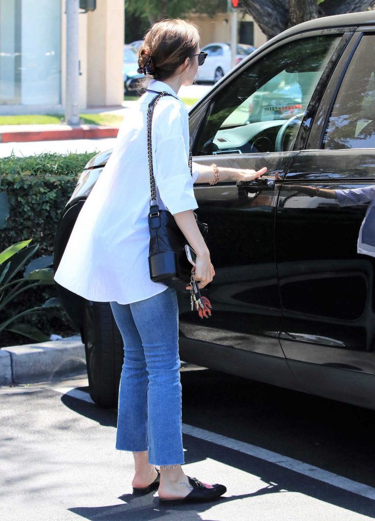 Lily Collins Out for a Lunch in Los Angeles 08/18/2017-4