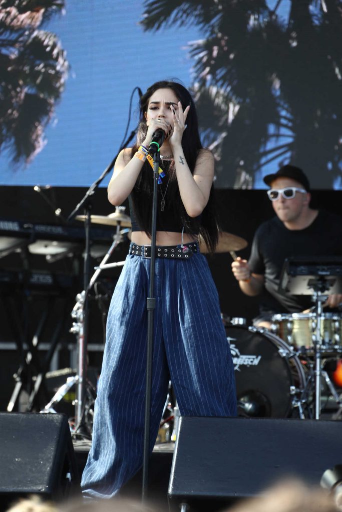 Maggie Lindemann Performes at Billboard Hot 100 Music Festival in New York City 08/20/2017-1