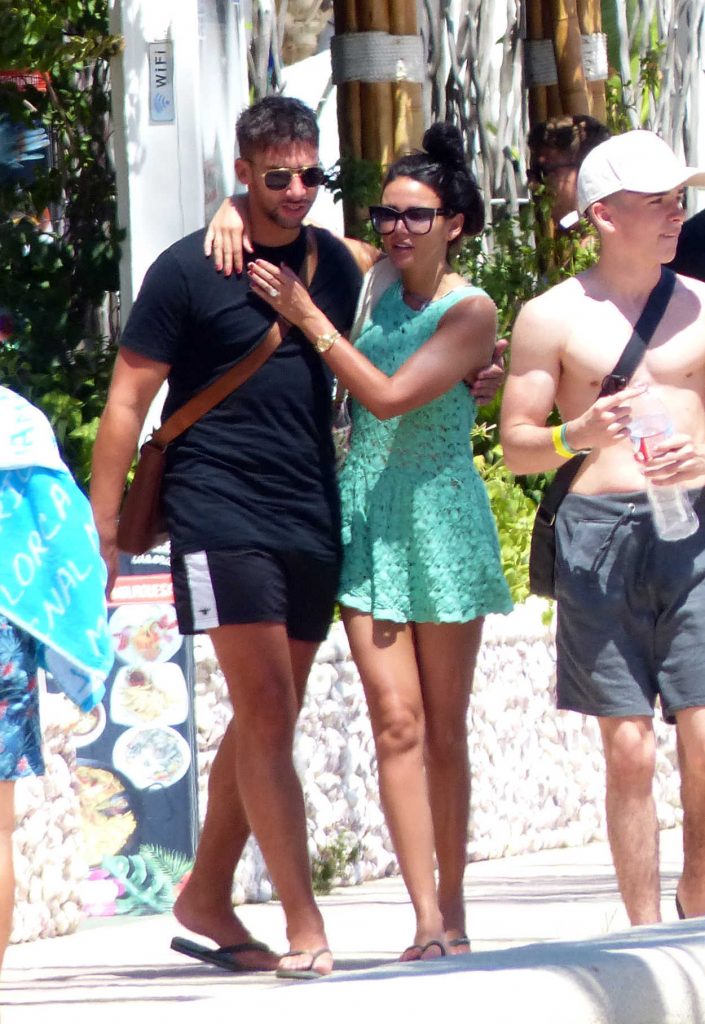 Michelle Keegan Was Seen Out in Mallorca 08/06/2017-3