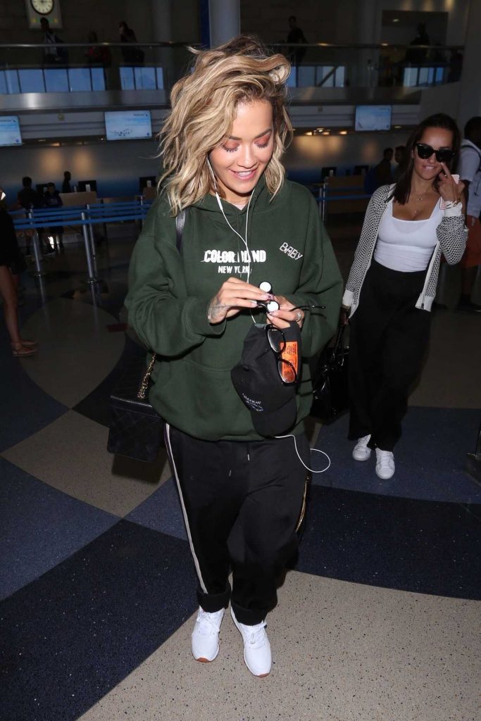 Rita Ora Arrives at LAX Airport in Los Angeles 08/08/2017-1