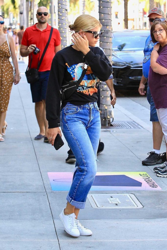 Sofia Richie Was Seen Out in Beverly Hills 08/22/2017-2