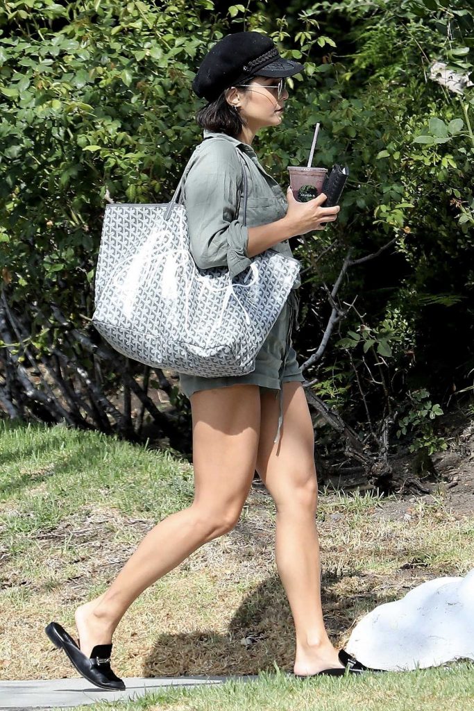 Vanessa Hudgens Leaves the Spa in Beverly Hills 08/04/2017-2