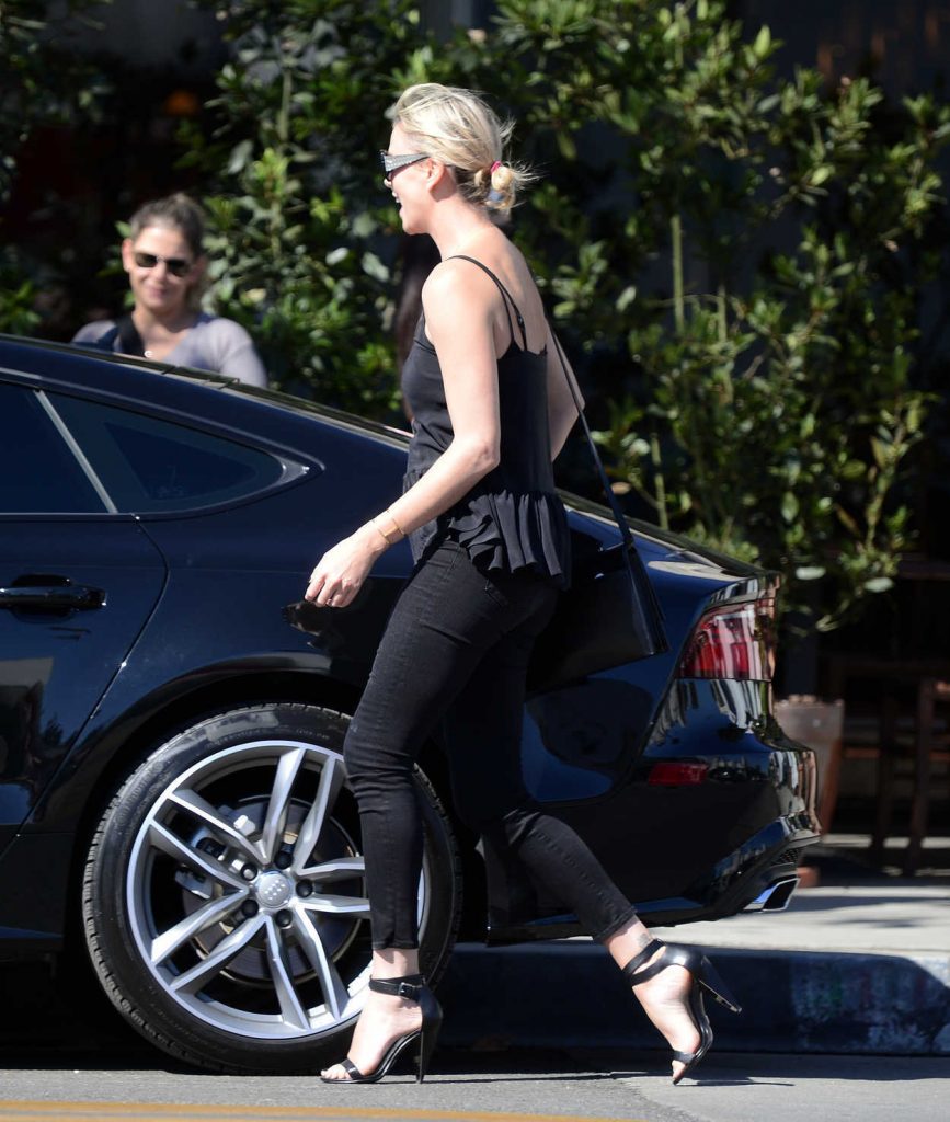 Charlize Theron Was Seen Out in Los Angeles 09/26/2017-5