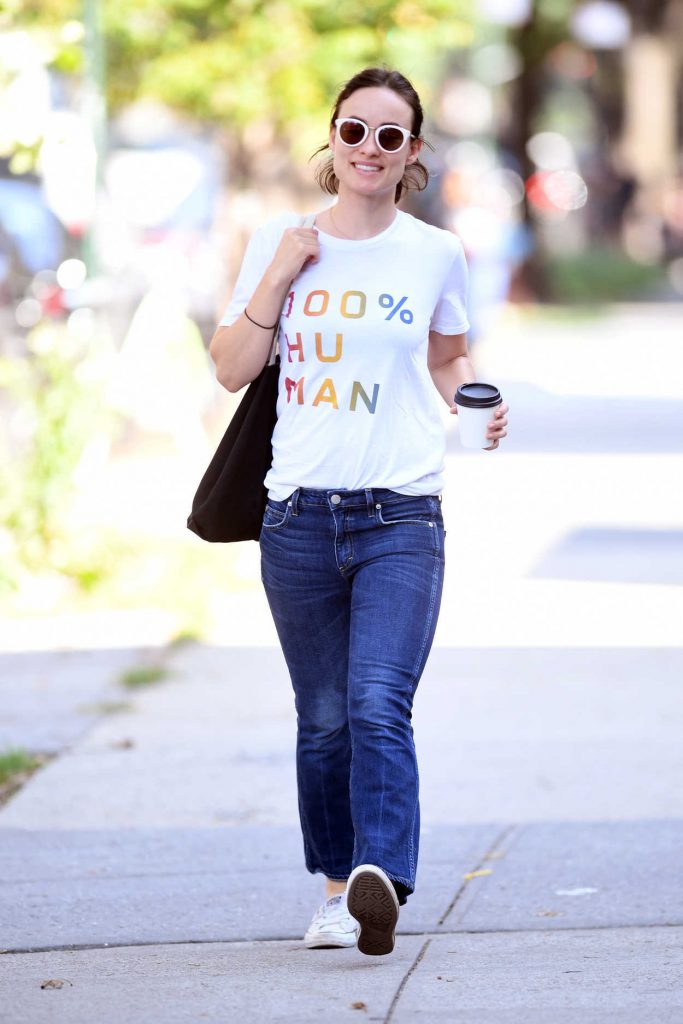 Olivia Wilde Gets Coffee in Brooklyn, NYC 08/31/2017-2