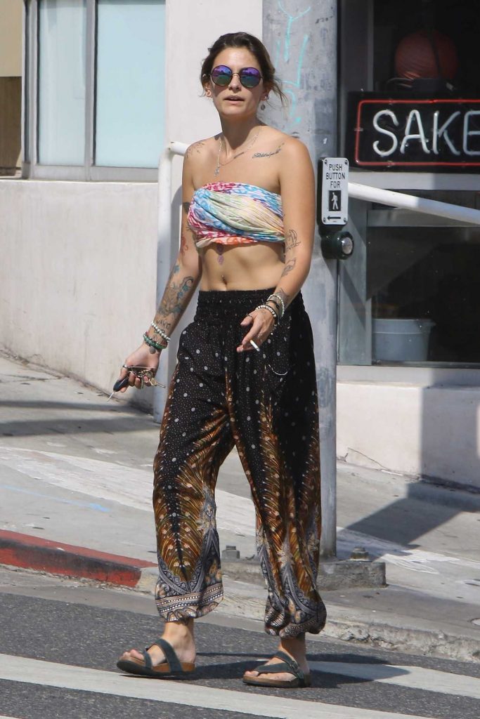 Paris Jackson Arrives at Tattoo Mania in West Hollywood 09/02/2017-2