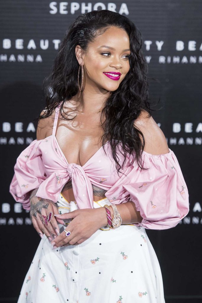 Rihanna at the Fenty Beauty Range in Madrid 09/23/2017-5