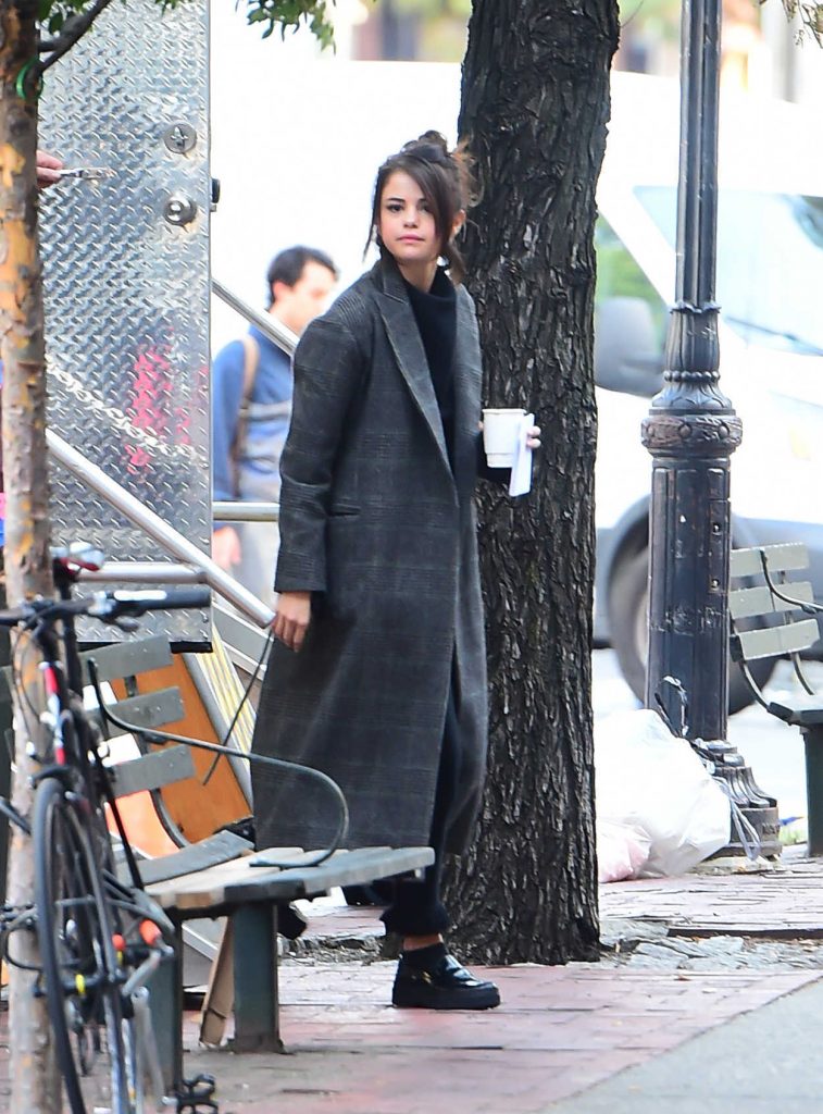 Selena Gomez on the Set of New Woody Allen Film in NYC 09/11/2017-1