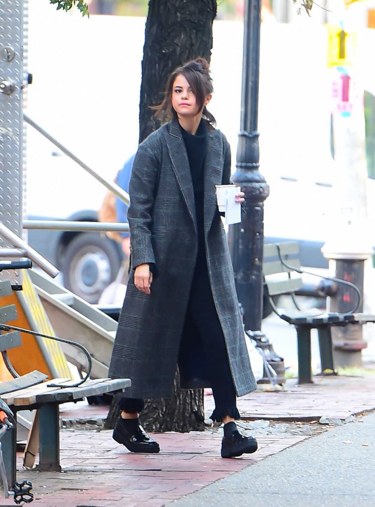 Selena Gomez on the Set of New Woody Allen Film in NYC 09/11/2017-2