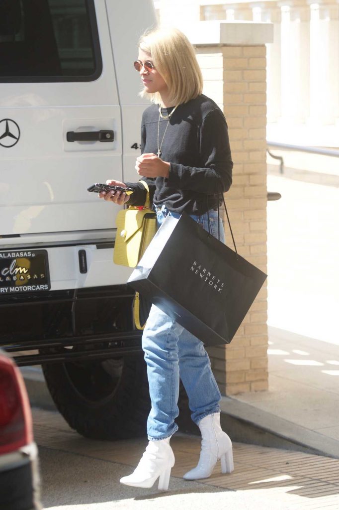 Sofia Richie Goes Shopping at Barney's With Scott Disick in Beverly Hills 09/15/2017-3