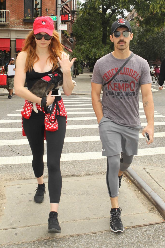 Sophie Turner Steps out With Joe Jonas and a Puppy in New York 09/09/2017-3