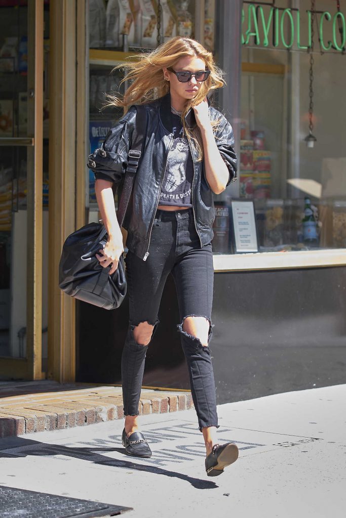 Stella Maxwell Was Seen Out in New York 09/01/2017-2
