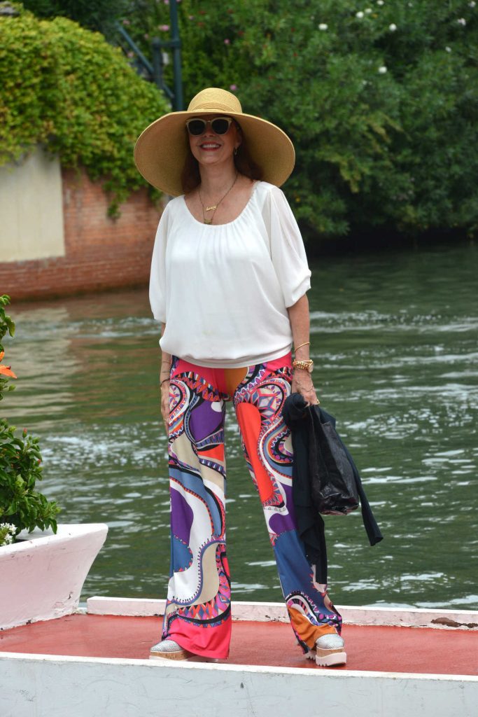 Susan Sarandon Was Seen Out in Venice During the 74th Venice International Film Festival in Italy 09/02/2017-2