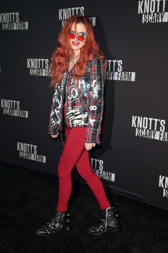 Bella Thorne at the Knott's Scary Farm Celebrity Night in Buena Park 09/29/2017-3