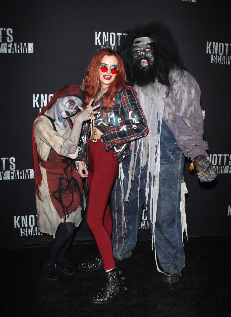 Bella Thorne at the Knott's Scary Farm Celebrity Night in Buena Park 09/29/2017-4