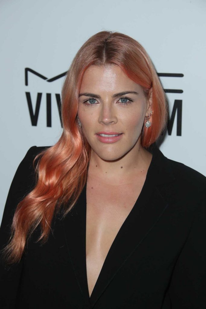Busy Philipps at the 2017 amfAR Gala Los Angeles in Beverly Hills 10/13/2017-5