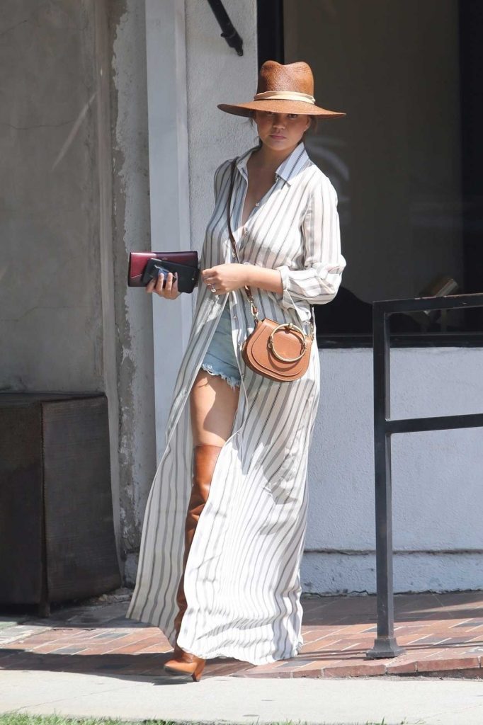 Chrissy Teigen Was Seen Out in West Hollywood 10/01/2017-1
