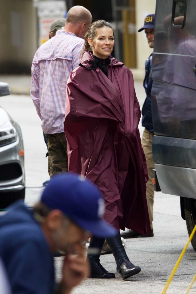Evangeline Lilly on the Set of Ant-Man and the Wasp in Atlanta 10/17/2017-4