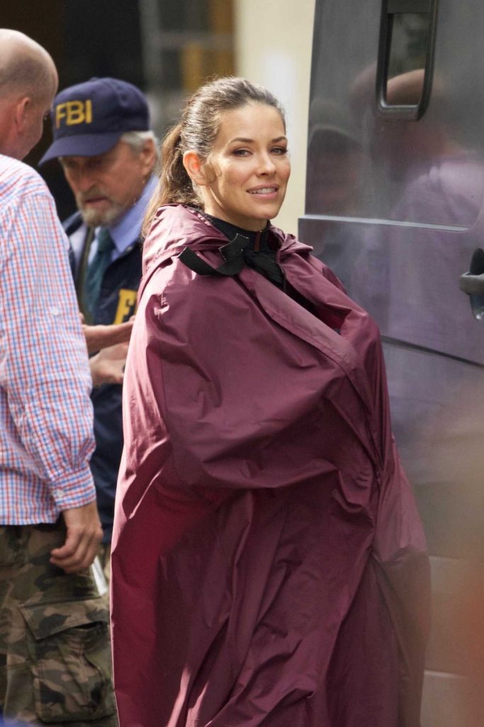 Evangeline Lilly on the Set of Ant-Man and the Wasp in Atlanta 10/17/2017-5