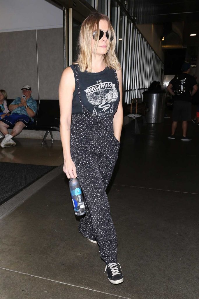 LeAnn Rimes Was Seen at LAX Airport in Los Angeles 10/08/2017-3