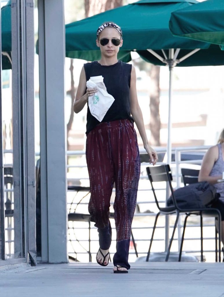 Nicole Richie Was Seen Out in Los Angeles 10/16/2017-1