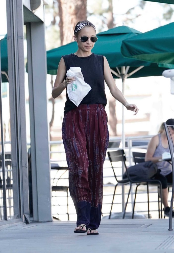 Nicole Richie Was Seen Out in Los Angeles 10/16/2017-3