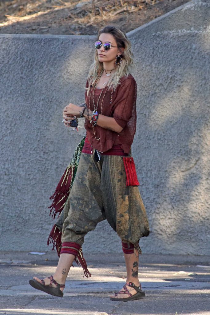 Paris Jackson Was Seen Out in Los Angeles 10/27/2017-3