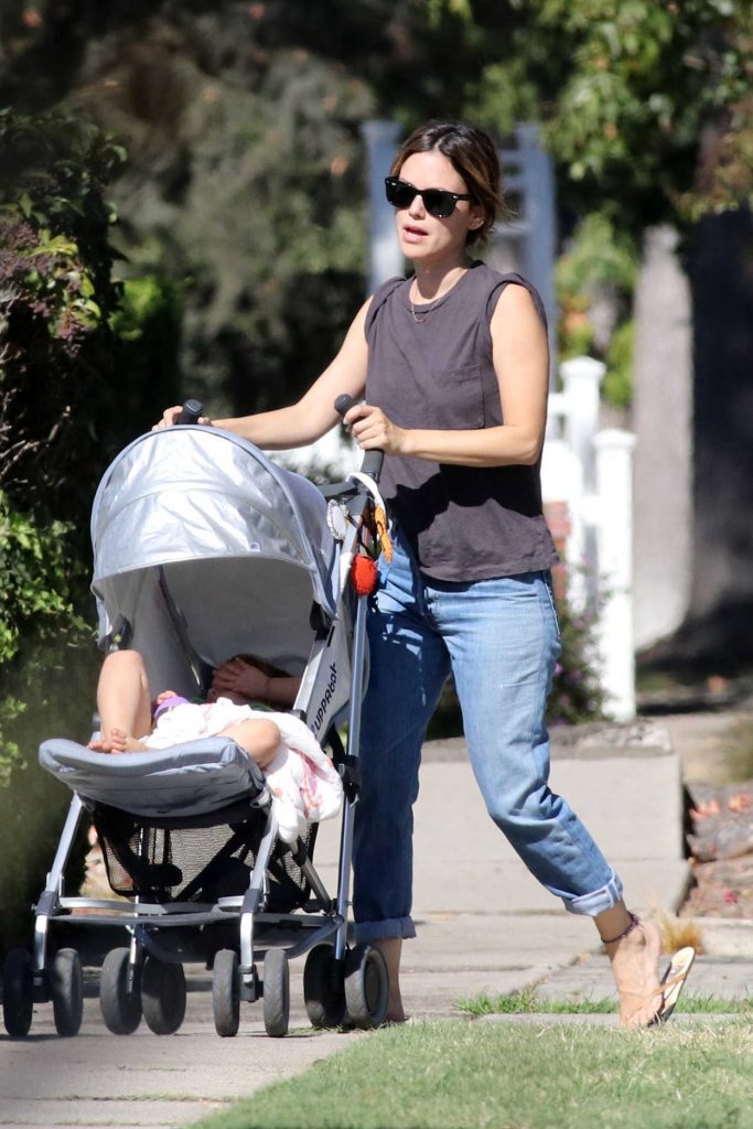 Rachel Bilson Out for a Stroll With Her Daughter in LA 10/27/2017-2