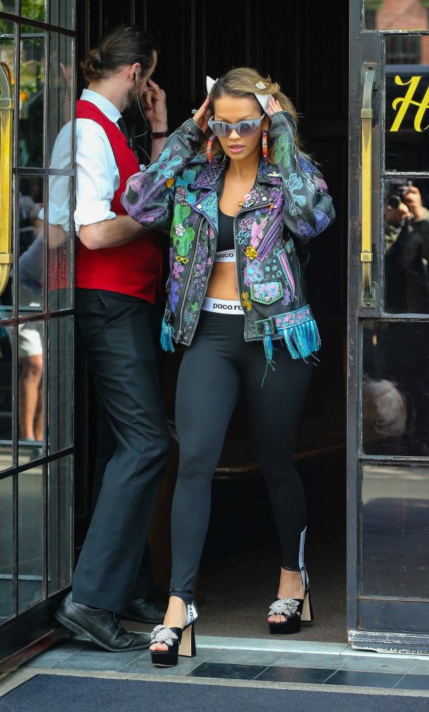 Rita Ora Leaves Her Hotel in NYC 10/05/2017-1