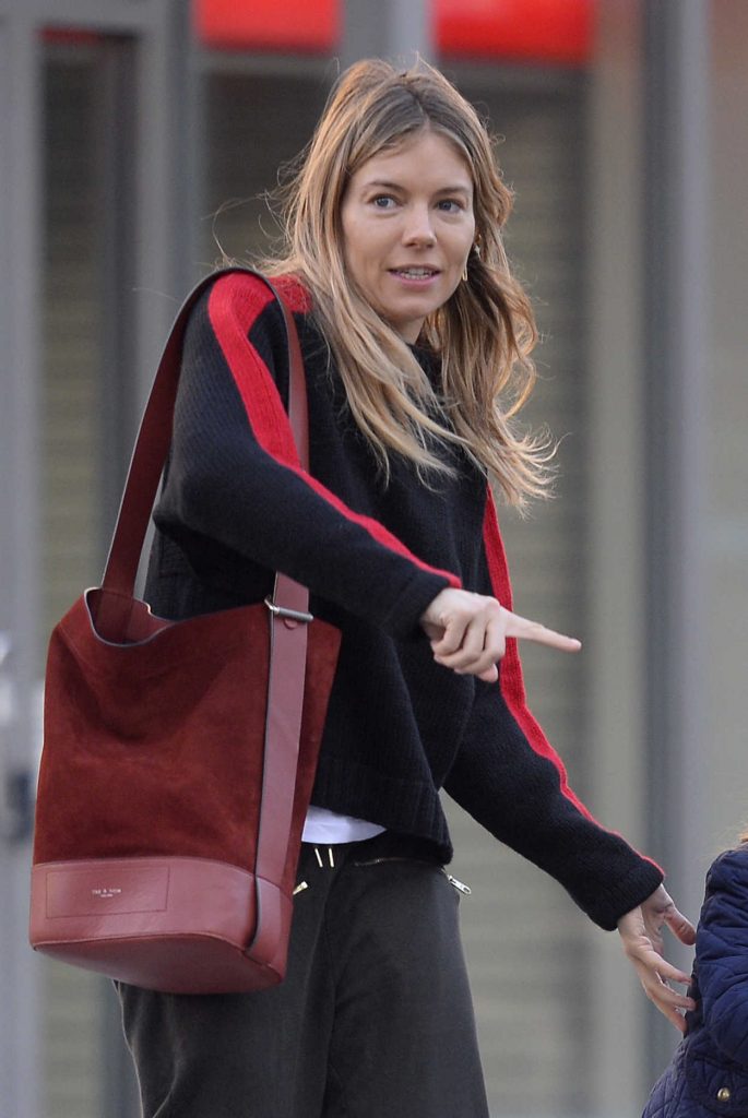 Sienna Miller Was Seen Out in New York 10/18/2017-5