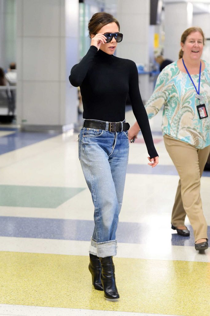 Victoria Beckham Arrives at JFK Airport in New York City 10/11/2017-5