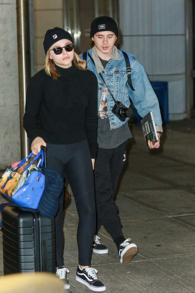 Chloe Moretz Was Spotted at JFK Airport With Brooklyn Beckham in NYC 11/27/2017-2