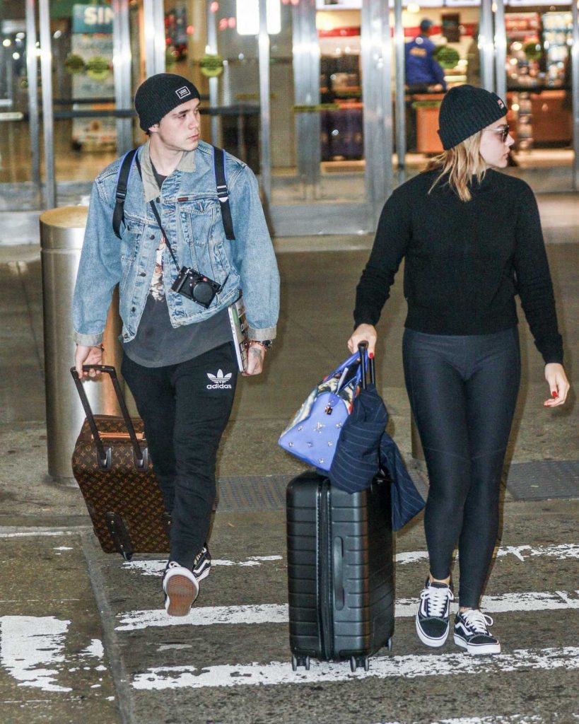 Chloe Moretz Was Spotted at JFK Airport With Brooklyn Beckham in NYC 11/27/2017-5