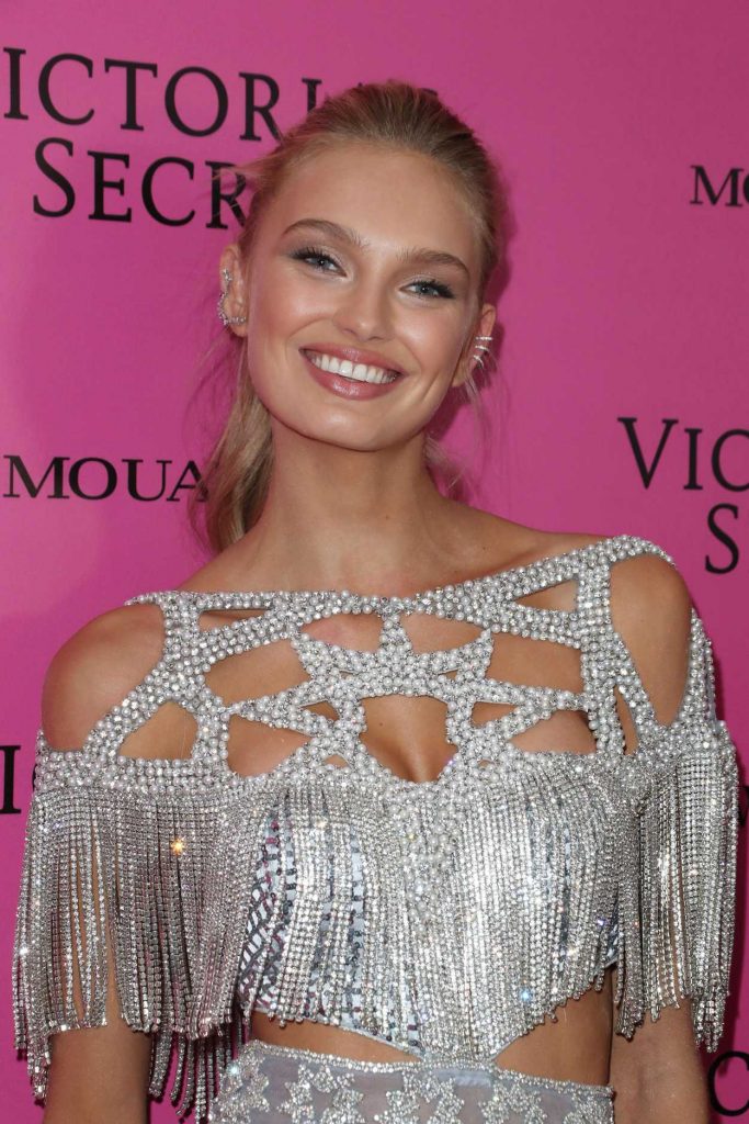 Romee Strijd at 2017 Victoria's Secret Fashion Show After Party in Shanghai 11/20/2017-5