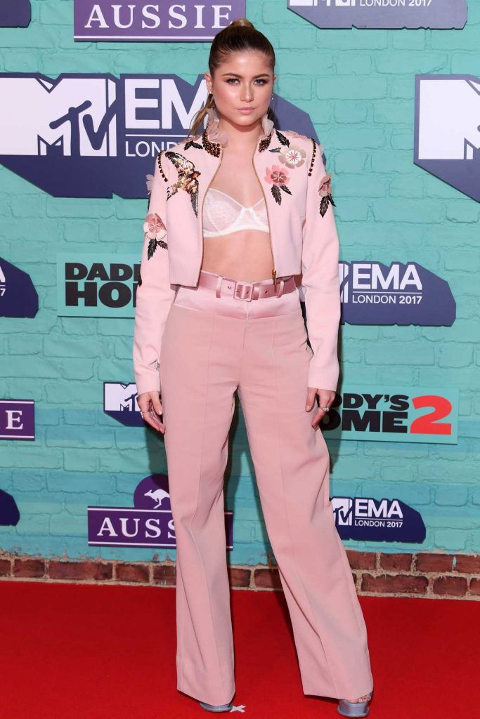 Sofia Reyes at the 24th MTV Europe Music Awards in London 11/12/2017-1