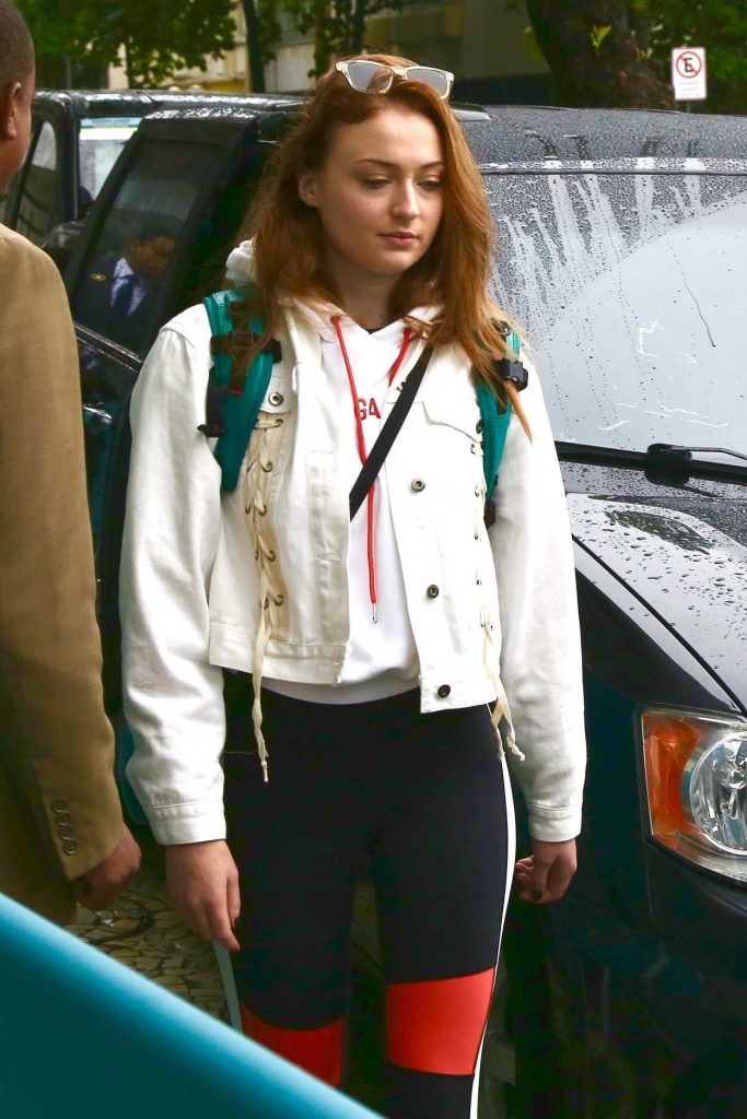Sophie Turner Was Seen Out in Rio de Janeiro 11/20/2017-1
